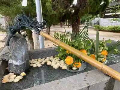 三津厳島神社の手水舎