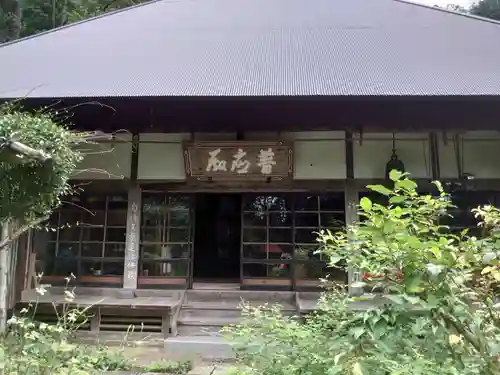 竜昌寺の本殿