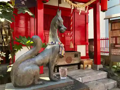 装束稲荷神社(王子稲荷神社境外摂社)の狛犬
