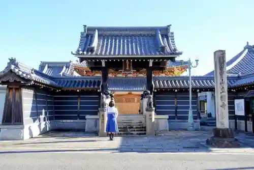 立圓寺の山門