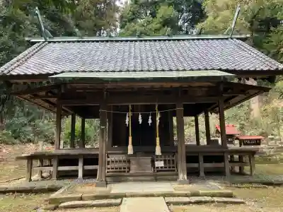 舞岡八幡宮の{uncategorized: "未分類", other: "その他", undefined: "問題あり", building: "その他建物", grave: "お墓", sacred_gate: "鳥居", guardian: "狛犬", statue: "像", buddha: "仏像", history: "歴史", nature: "自然", garden: "庭園", animal: "動物", pagoda: "塔", temizu: "手水舎", mountain_gate: "山門・神門", sanctuary: "本殿・本堂", subordinate: "末社・摂社", art: "芸術", scenery: "景色", jizo: "地蔵", ema: "絵馬", goshuin: "御朱印", omikuji: "おみくじ", items: "授与品その他", amulet: "お守り", goshuincho: "御朱印帳", eats: "食事", festival: "お祭り", votive_dance: "神楽", shichigosan: "七五三参", wedding: "結婚式", experience: "体験その他", initially: "初詣", around: "周辺", anti_infection: "感染症対策"}