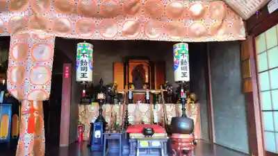 弥勒寺の本殿・本堂