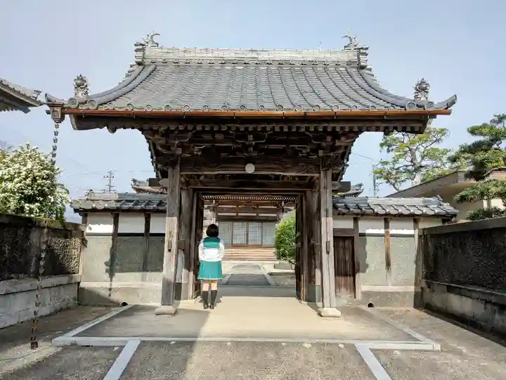 真慶寺の山門・神門