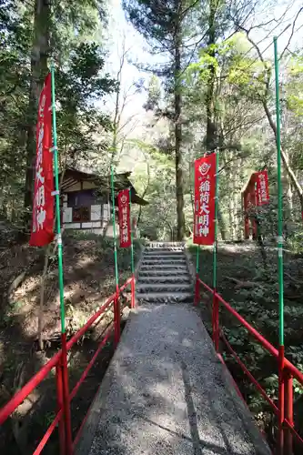 宝登山神社の末社