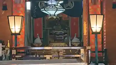 白蛇辨財天の本殿・本堂