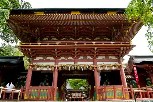 志波彦神社・鹽竈神社の山門・神門