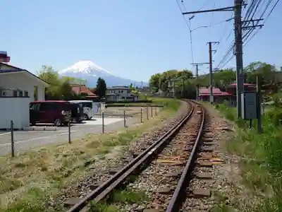 新倉富士浅間神社の周辺