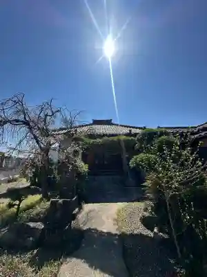 正讃寺の{uncategorized: "未分類", other: "その他", undefined: "問題あり", building: "その他建物", grave: "お墓", sacred_gate: "鳥居", guardian: "狛犬", statue: "像", buddha: "仏像", history: "歴史", nature: "自然", garden: "庭園", animal: "動物", pagoda: "塔", temizu: "手水舎", mountain_gate: "山門・神門", sanctuary: "本殿・本堂", subordinate: "末社・摂社", art: "芸術", scenery: "景色", jizo: "地蔵", ema: "絵馬", goshuin: "御朱印", omikuji: "おみくじ", items: "授与品その他", amulet: "お守り", goshuincho: "御朱印帳", eats: "食事", festival: "お祭り", votive_dance: "神楽", shichigosan: "七五三参", wedding: "結婚式", experience: "体験その他", initially: "初詣", around: "周辺", anti_infection: "感染症対策"}