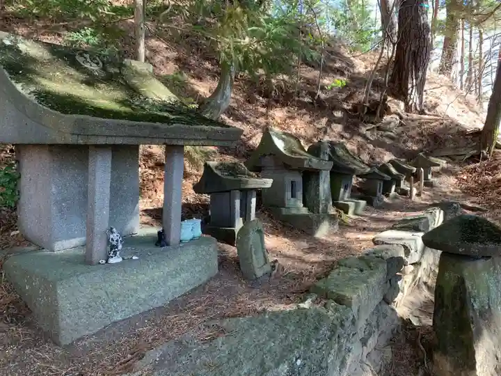 足長神社の末社・摂社