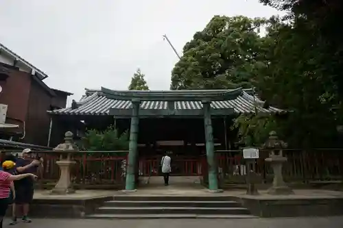 三翁神社の鳥居