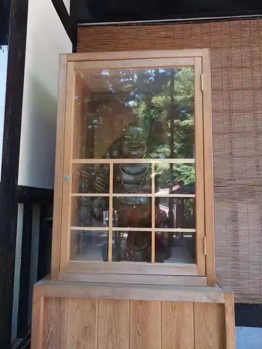 新屋山神社(山梨県)