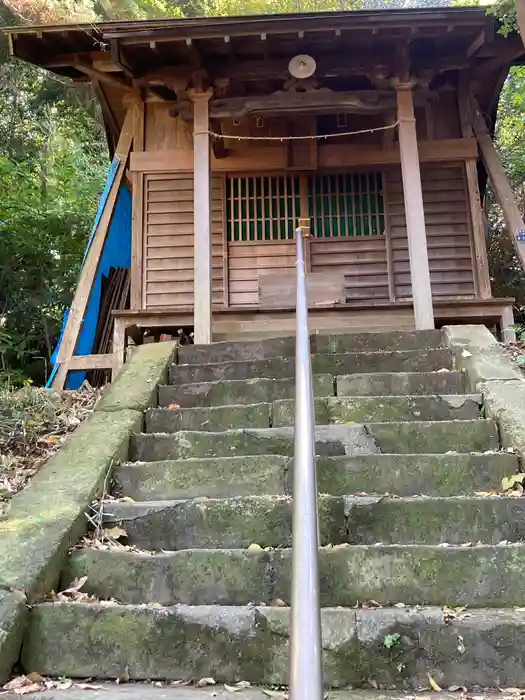 神明神社の本殿