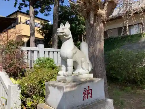 稲荷神社の狛犬