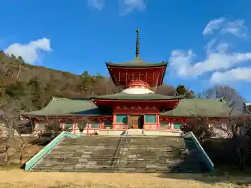 善光寺 雲上殿 の{uncategorized: "未分類", other: "その他", undefined: "問題あり", building: "その他建物", grave: "お墓", sacred_gate: "鳥居", guardian: "狛犬", statue: "像", buddha: "仏像", history: "歴史", nature: "自然", garden: "庭園", animal: "動物", pagoda: "塔", temizu: "手水舎", mountain_gate: "山門・神門", sanctuary: "本殿・本堂", subordinate: "末社・摂社", art: "芸術", scenery: "景色", jizo: "地蔵", ema: "絵馬", goshuin: "御朱印", omikuji: "おみくじ", items: "授与品その他", amulet: "お守り", goshuincho: "御朱印帳", eats: "食事", festival: "お祭り", votive_dance: "神楽", shichigosan: "七五三参", wedding: "結婚式", experience: "体験その他", initially: "初詣", around: "周辺", anti_infection: "感染症対策"}