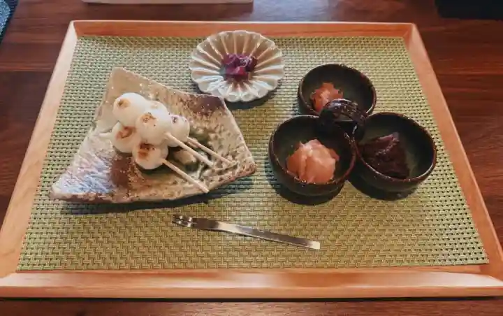 浄土宗 西念寺の{uncategorized: "未分類", other: "その他", undefined: "問題あり", building: "その他建物", grave: "お墓", sacred_gate: "鳥居", guardian: "狛犬", statue: "像", buddha: "仏像", history: "歴史", nature: "自然", garden: "庭園", animal: "動物", pagoda: "塔", temizu: "手水舎", mountain_gate: "山門・神門", sanctuary: "本殿・本堂", subordinate: "末社・摂社", art: "芸術", scenery: "景色", jizo: "地蔵", ema: "絵馬", goshuin: "御朱印", omikuji: "おみくじ", items: "授与品その他", amulet: "お守り", goshuincho: "御朱印帳", eats: "食事", festival: "お祭り", votive_dance: "神楽", shichigosan: "七五三参", wedding: "結婚式", experience: "体験その他", initially: "初詣", around: "周辺", anti_infection: "感染症対策"}