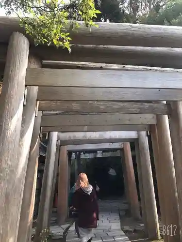 銭洗弁財天宇賀福神社の鳥居