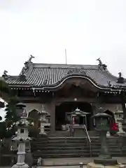 井戸寺の本殿