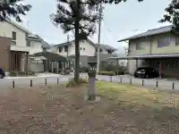氷鉋神社の{uncategorized: "未分類", other: "その他", undefined: "問題あり", building: "その他建物", grave: "お墓", sacred_gate: "鳥居", guardian: "狛犬", statue: "像", buddha: "仏像", history: "歴史", nature: "自然", garden: "庭園", animal: "動物", pagoda: "塔", temizu: "手水舎", mountain_gate: "山門・神門", sanctuary: "本殿・本堂", subordinate: "末社・摂社", art: "芸術", scenery: "景色", jizo: "地蔵", ema: "絵馬", goshuin: "御朱印", omikuji: "おみくじ", items: "授与品その他", amulet: "お守り", goshuincho: "御朱印帳", eats: "食事", festival: "お祭り", votive_dance: "神楽", shichigosan: "七五三参", wedding: "結婚式", experience: "体験その他", initially: "初詣", around: "周辺", anti_infection: "感染症対策"}