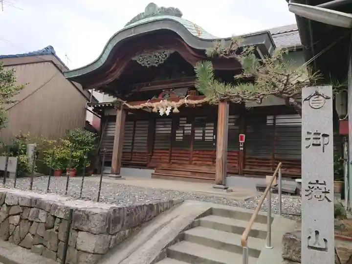 朝日教会の本殿・本堂