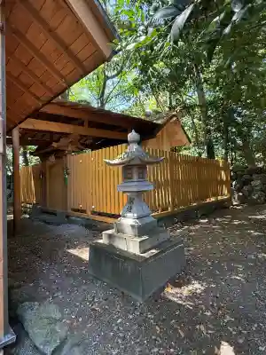 満留山神社の{uncategorized: "未分類", other: "その他", undefined: "問題あり", building: "その他建物", grave: "お墓", sacred_gate: "鳥居", guardian: "狛犬", statue: "像", buddha: "仏像", history: "歴史", nature: "自然", garden: "庭園", animal: "動物", pagoda: "塔", temizu: "手水舎", mountain_gate: "山門・神門", sanctuary: "本殿・本堂", subordinate: "末社・摂社", art: "芸術", scenery: "景色", jizo: "地蔵", ema: "絵馬", goshuin: "御朱印", omikuji: "おみくじ", items: "授与品その他", amulet: "お守り", goshuincho: "御朱印帳", eats: "食事", festival: "お祭り", votive_dance: "神楽", shichigosan: "七五三参", wedding: "結婚式", experience: "体験その他", initially: "初詣", around: "周辺", anti_infection: "感染症対策"}