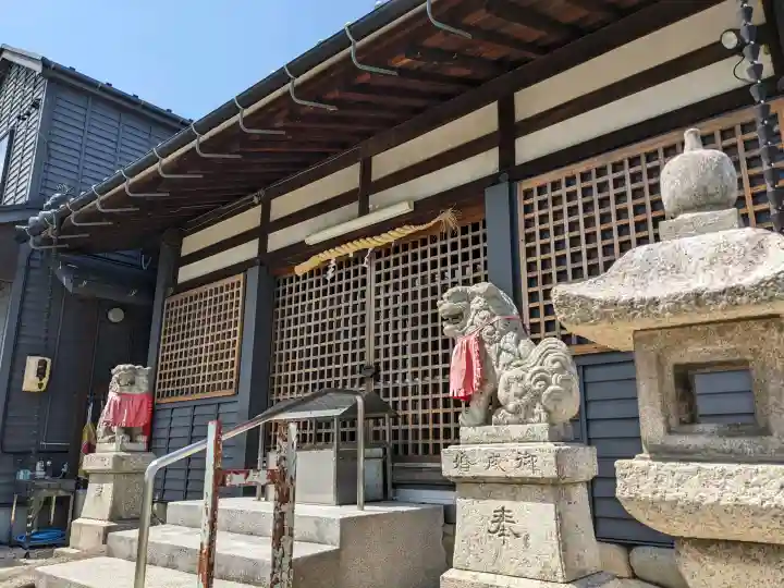 須佐之男社の{uncategorized: "未分類", other: "その他", undefined: "問題あり", building: "その他建物", grave: "お墓", sacred_gate: "鳥居", guardian: "狛犬", statue: "像", buddha: "仏像", history: "歴史", nature: "自然", garden: "庭園", animal: "動物", pagoda: "塔", temizu: "手水舎", mountain_gate: "山門・神門", sanctuary: "本殿・本堂", subordinate: "末社・摂社", art: "芸術", scenery: "景色", jizo: "地蔵", ema: "絵馬", goshuin: "御朱印", omikuji: "おみくじ", items: "授与品その他", amulet: "お守り", goshuincho: "御朱印帳", eats: "食事", festival: "お祭り", votive_dance: "神楽", shichigosan: "七五三参", wedding: "結婚式", experience: "体験その他", initially: "初詣", around: "周辺", anti_infection: "感染症対策"}