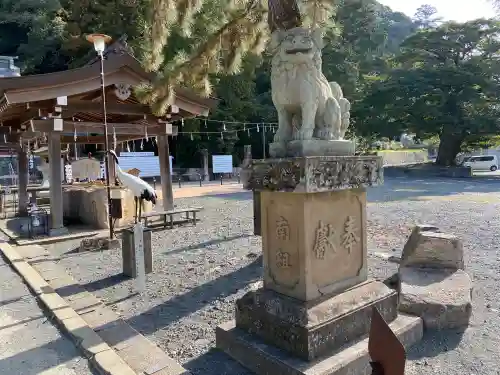 石見国一宮　物部神社の{uncategorized: "未分類", other: "その他", undefined: "問題あり", building: "その他建物", grave: "お墓", sacred_gate: "鳥居", guardian: "狛犬", statue: "像", buddha: "仏像", history: "歴史", nature: "自然", garden: "庭園", animal: "動物", pagoda: "塔", temizu: "手水舎", mountain_gate: "山門・神門", sanctuary: "本殿・本堂", subordinate: "末社・摂社", art: "芸術", scenery: "景色", jizo: "地蔵", ema: "絵馬", goshuin: "御朱印", omikuji: "おみくじ", items: "授与品その他", amulet: "お守り", goshuincho: "御朱印帳", eats: "食事", festival: "お祭り", votive_dance: "神楽", shichigosan: "七五三参", wedding: "結婚式", experience: "体験その他", initially: "初詣", around: "周辺", anti_infection: "感染症対策"}