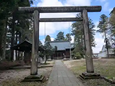 神明社の{uncategorized: "未分類", other: "その他", undefined: "問題あり", building: "その他建物", grave: "お墓", sacred_gate: "鳥居", guardian: "狛犬", statue: "像", buddha: "仏像", history: "歴史", nature: "自然", garden: "庭園", animal: "動物", pagoda: "塔", temizu: "手水舎", mountain_gate: "山門・神門", sanctuary: "本殿・本堂", subordinate: "末社・摂社", art: "芸術", scenery: "景色", jizo: "地蔵", ema: "絵馬", goshuin: "御朱印", omikuji: "おみくじ", items: "授与品その他", amulet: "お守り", goshuincho: "御朱印帳", eats: "食事", festival: "お祭り", votive_dance: "神楽", shichigosan: "七五三参", wedding: "結婚式", experience: "体験その他", initially: "初詣", around: "周辺", anti_infection: "感染症対策"}