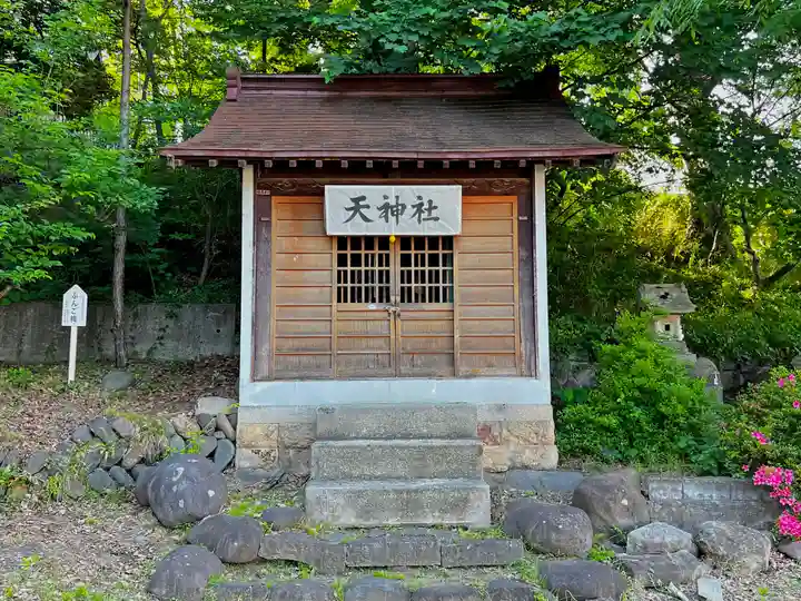 妻科神社の本殿・本堂