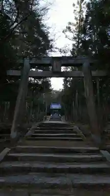真止戸山神社の鳥居