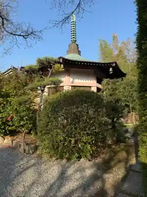 孝恩寺の{uncategorized: "未分類", other: "その他", undefined: "問題あり", building: "その他建物", grave: "お墓", sacred_gate: "鳥居", guardian: "狛犬", statue: "像", buddha: "仏像", history: "歴史", nature: "自然", garden: "庭園", animal: "動物", pagoda: "塔", temizu: "手水舎", mountain_gate: "山門・神門", sanctuary: "本殿・本堂", subordinate: "末社・摂社", art: "芸術", scenery: "景色", jizo: "地蔵", ema: "絵馬", goshuin: "御朱印", omikuji: "おみくじ", items: "授与品その他", amulet: "お守り", goshuincho: "御朱印帳", eats: "食事", festival: "お祭り", votive_dance: "神楽", shichigosan: "七五三参", wedding: "結婚式", experience: "体験その他", initially: "初詣", around: "周辺", anti_infection: "感染症対策"}