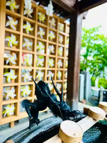 御嶽神社茅萱宮の手水舎