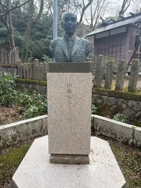 春日山神社の{uncategorized: "未分類", other: "その他", undefined: "問題あり", building: "その他建物", grave: "お墓", sacred_gate: "鳥居", guardian: "狛犬", statue: "像", buddha: "仏像", history: "歴史", nature: "自然", garden: "庭園", animal: "動物", pagoda: "塔", temizu: "手水舎", mountain_gate: "山門・神門", sanctuary: "本殿・本堂", subordinate: "末社・摂社", art: "芸術", scenery: "景色", jizo: "地蔵", ema: "絵馬", goshuin: "御朱印", omikuji: "おみくじ", items: "授与品その他", amulet: "お守り", goshuincho: "御朱印帳", eats: "食事", festival: "お祭り", votive_dance: "神楽", shichigosan: "七五三参", wedding: "結婚式", experience: "体験その他", initially: "初詣", around: "周辺", anti_infection: "感染症対策"}