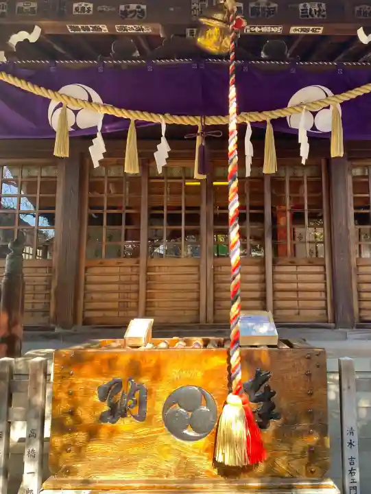 本郷氷川神社の{uncategorized: "未分類", other: "その他", undefined: "問題あり", building: "その他建物", grave: "お墓", sacred_gate: "鳥居", guardian: "狛犬", statue: "像", buddha: "仏像", history: "歴史", nature: "自然", garden: "庭園", animal: "動物", pagoda: "塔", temizu: "手水舎", mountain_gate: "山門・神門", sanctuary: "本殿・本堂", subordinate: "末社・摂社", art: "芸術", scenery: "景色", jizo: "地蔵", ema: "絵馬", goshuin: "御朱印", omikuji: "おみくじ", items: "授与品その他", amulet: "お守り", goshuincho: "御朱印帳", eats: "食事", festival: "お祭り", votive_dance: "神楽", shichigosan: "七五三参", wedding: "結婚式", experience: "体験その他", initially: "初詣", around: "周辺", anti_infection: "感染症対策"}