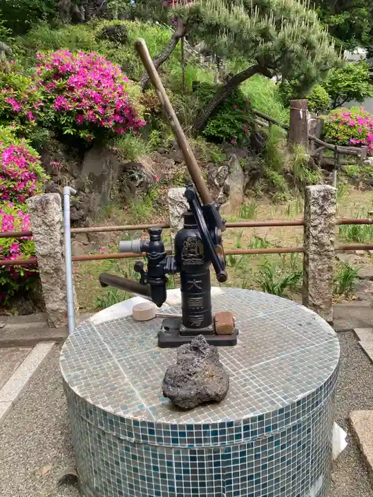 鳩森八幡神社(東京都)