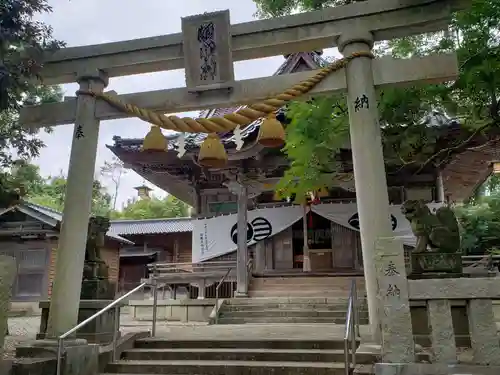 額神社の鳥居