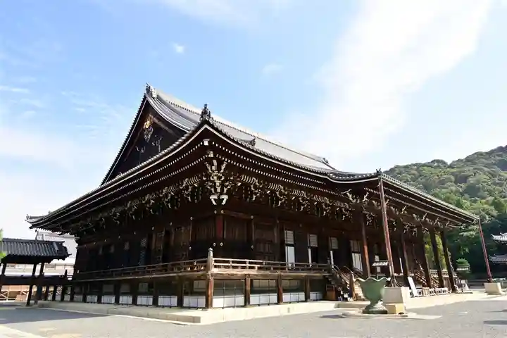 知恩院の本殿・本堂