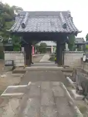 南蔵院の山門