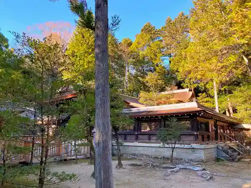 武田神社の本殿