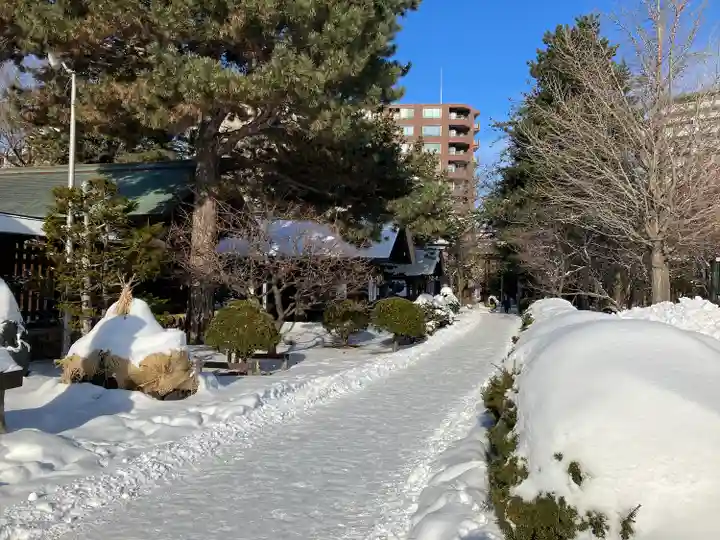 札幌護國神社の庭園