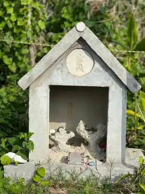 ハート岩恋守神社(沖縄県)