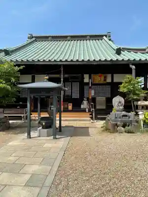 長宝寺の本殿・本堂