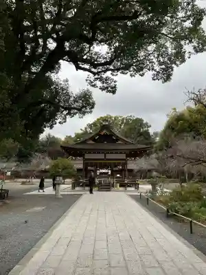平野神社の{uncategorized: "未分類", other: "その他", undefined: "問題あり", building: "その他建物", grave: "お墓", sacred_gate: "鳥居", guardian: "狛犬", statue: "像", buddha: "仏像", history: "歴史", nature: "自然", garden: "庭園", animal: "動物", pagoda: "塔", temizu: "手水舎", mountain_gate: "山門・神門", sanctuary: "本殿・本堂", subordinate: "末社・摂社", art: "芸術", scenery: "景色", jizo: "地蔵", ema: "絵馬", goshuin: "御朱印", omikuji: "おみくじ", items: "授与品その他", amulet: "お守り", goshuincho: "御朱印帳", eats: "食事", festival: "お祭り", votive_dance: "神楽", shichigosan: "七五三参", wedding: "結婚式", experience: "体験その他", initially: "初詣", around: "周辺", anti_infection: "感染症対策"}