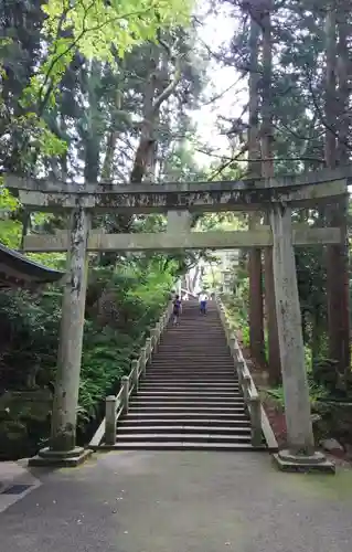 白山比咩神社の鳥居