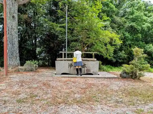 曽野稲荷神社の手水舎