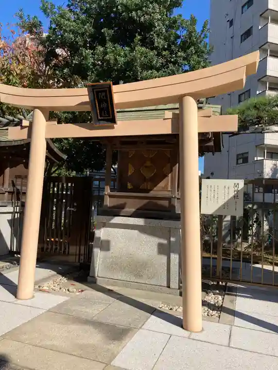 鶴見神社の末社・摂社