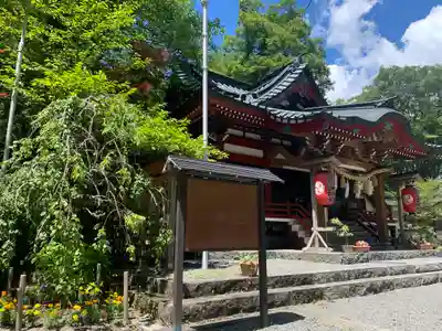 山中諏訪神社の本殿・本堂