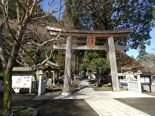 高麗神社の鳥居