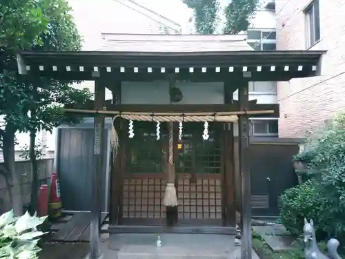 鍛冶稲荷神社の本殿・本堂