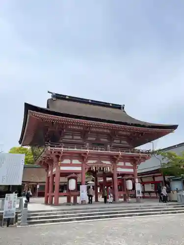 津島神社の山門