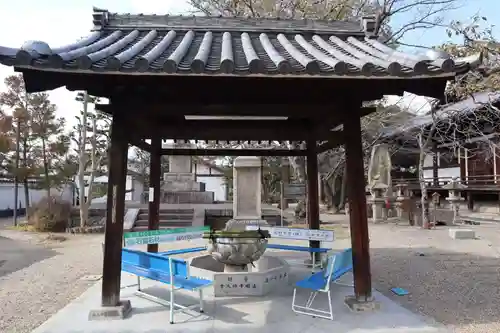 道明寺の手水舎